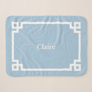 Couverture Sherpa Ciel Bleu et Clé Grecque Monogramme Blanc