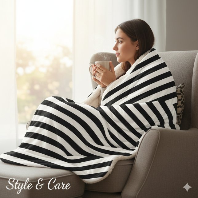 Couverture Sherpa Classic Black and White Striped (Classic Black and White Striped Sherpa Blanket)