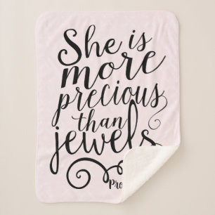 Couverture Sherpa Elle est plus Précieuse que Bijoux Proverbes 3:15