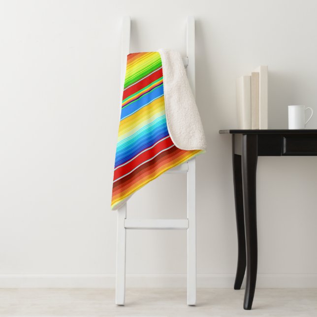Couverture Sherpa Espagnol traditionnel couvrant mexicain vibrant (En situation)