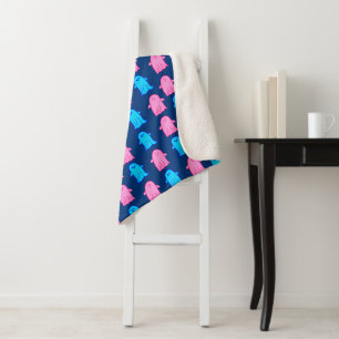 Couverture Sherpa Fantômes roses et bleus sur bleu marine