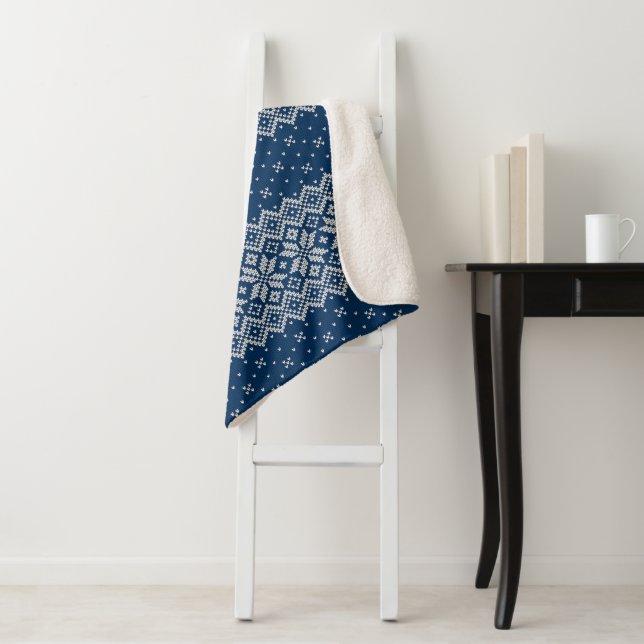 Couverture Sherpa Faux Tricot de laine Motif bleu et blanc (En situation)