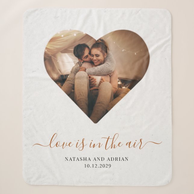 Couverture Sherpa Fiançailles Photo Love est dans l'air Happy Couple (Devant)