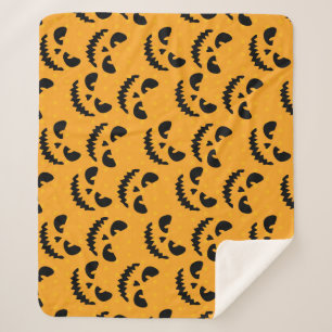Couverture Sherpa Halloween : visages effrayants, style vintage.
