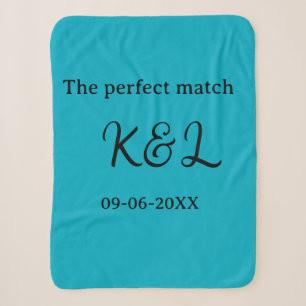 Couverture Sherpa Le nom du couple parfait lettre date bleu sim