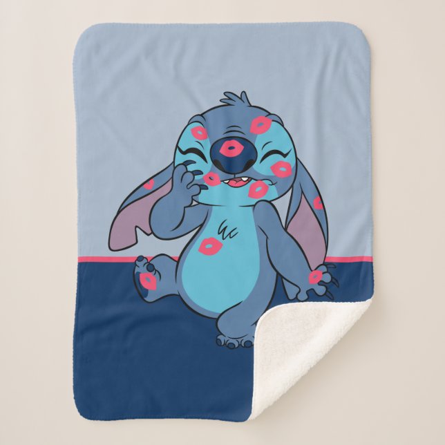 Couverture Sherpa Lilo & Stitch | Stitch Couvert dans les baisers (Devant)