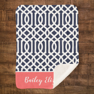 Couverture Sherpa Monogramme de treillis de marine et de corail Co