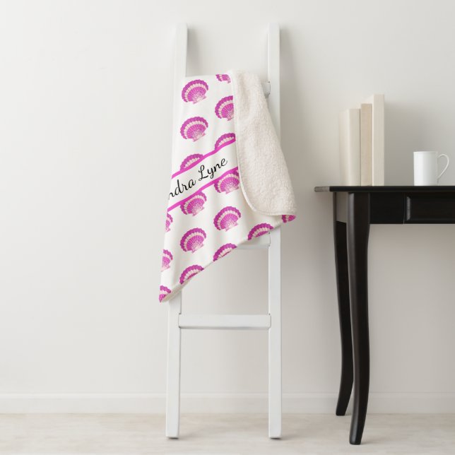 Couverture Sherpa Motif de plage moderne Nautical Seashell Pink Shel (En situation)