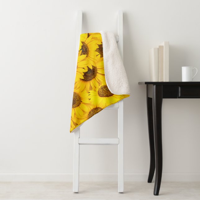 Couverture Sherpa Motif de tournesols (En situation)