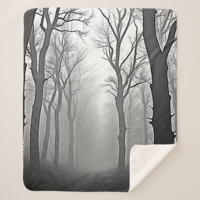 Couverture Sherpa Mysterious Foggy Forest Path (Devant)