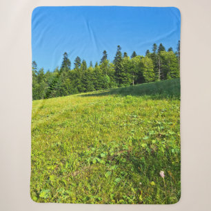 Couverture Sherpa Prairie verte des Carpates – Impression de montagn