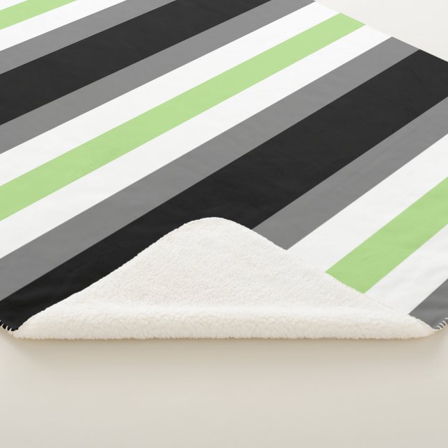 Couverture Sherpa Pride de l'agender, Fierté LGBTQ, Gris noir et ver (3/4)