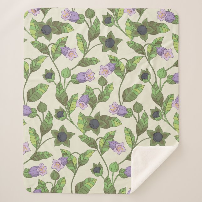Couverture Sherpa Seamless pattern with belladonna flowers. A bush w (Devant)