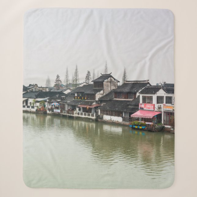 Couverture Sherpa Shanghai, China, Mar 30, 2017, Wooden historic bui (Devant)