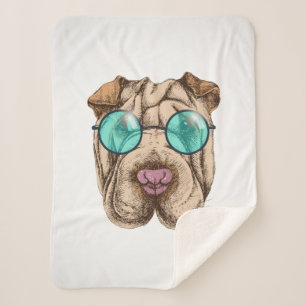Couverture Sherpa Sharpei dans des lunettes de soleil