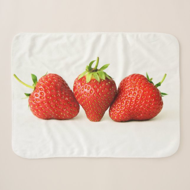 Couverture Sherpa Trois Fraises Sur Sbcna Blanc (Devant (Horizontal))
