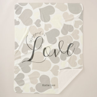 Couverture Sherpa Wrapped in Love | Neutral Heart Pattern 