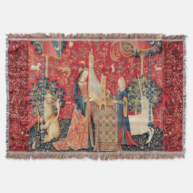 COUVERTURE UNICORN ET DAME JOUER ORGE AVEC ANIMAUX (Devant)