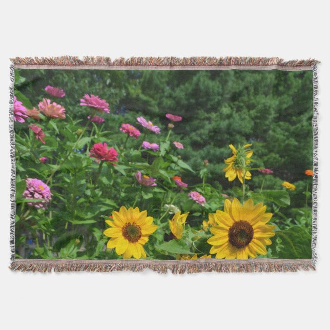 Couverture Vue jardin, marguerite, tournesol, pins (Devant)
