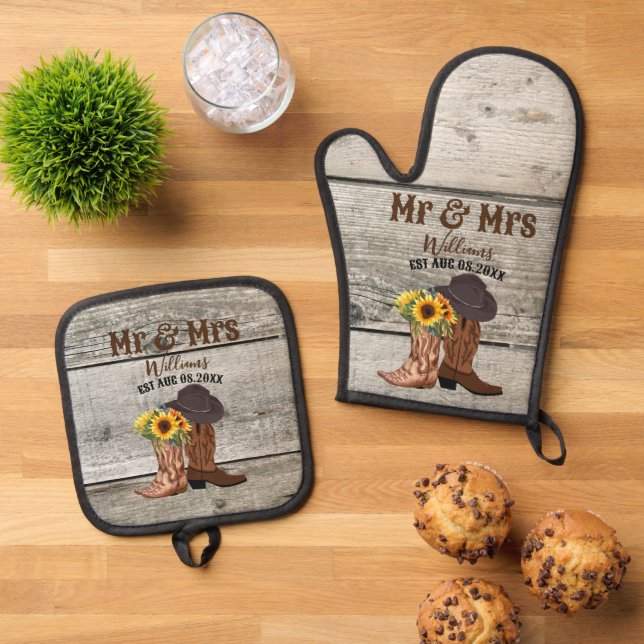 Cowboy Mr Mrs Western Country Family Name Est Oven Mitt & Pot Holder Set (Top Down)
