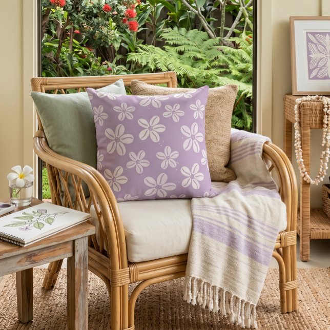 Cowrie Shell Flower Pattern Throw Pillow (Creator Uploaded)