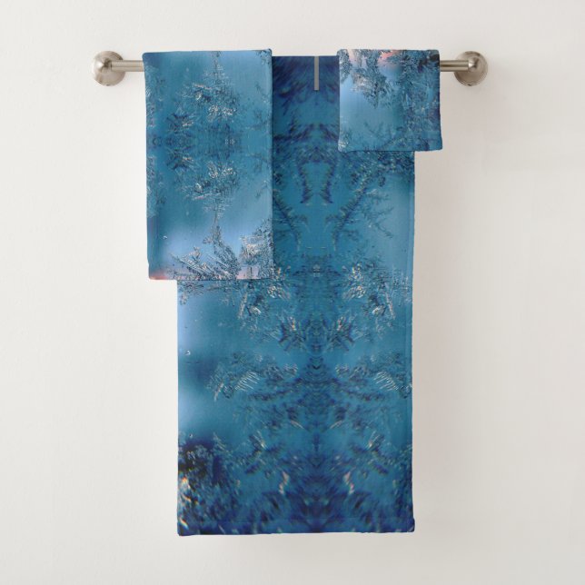 "Cozy Bath Towel Collection: Trending Designs!" (Insitu)