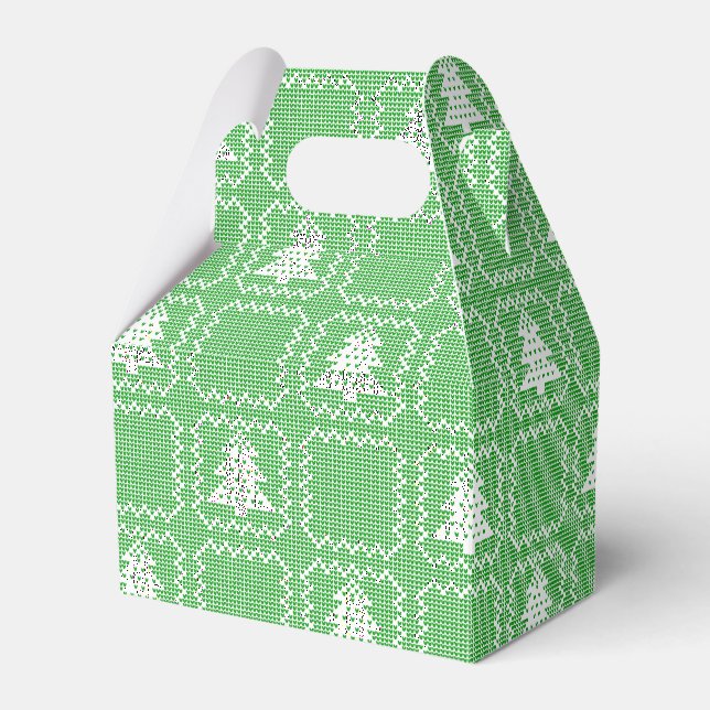 Cozy Christmas tree ugly sweater chequered pattern Favor Box (Front Side)