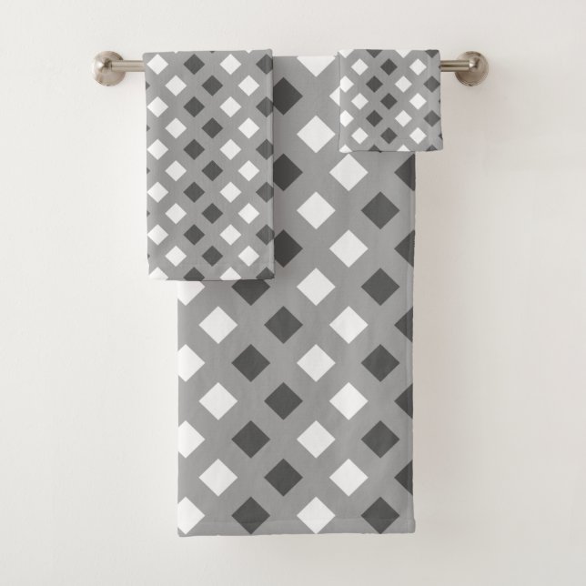 Cozy Classic Plaid Light Grey Bathroom Towel Set (Insitu)