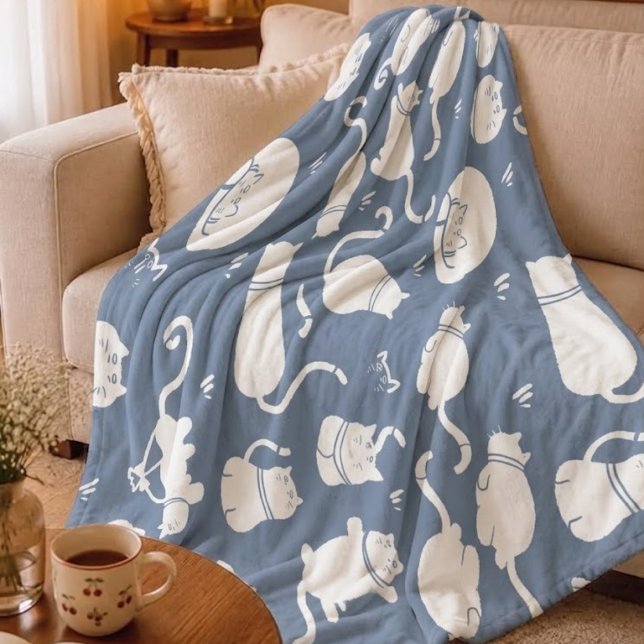 cozy fleece blanket cat (Creator Uploaded)