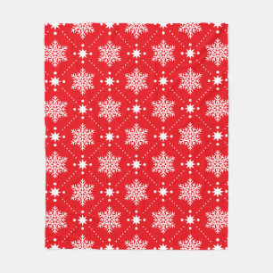 Cozy Red And White Snowflakes Christmas Pattern Fleece Blanket