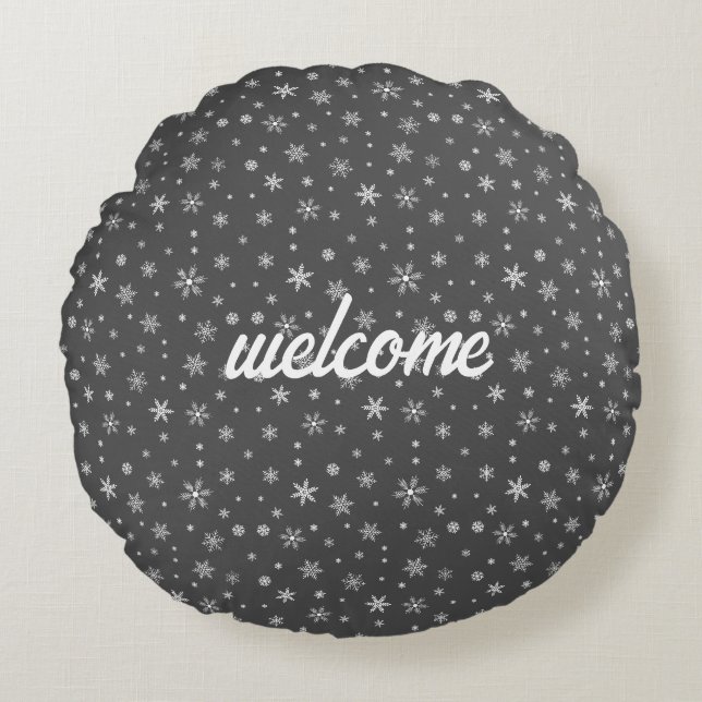 cozy welcome snowflake round pillow (Front)