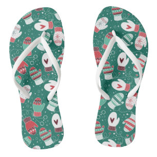 Cozy Winter Christmas Mittens Pattern in Green Flip Flops