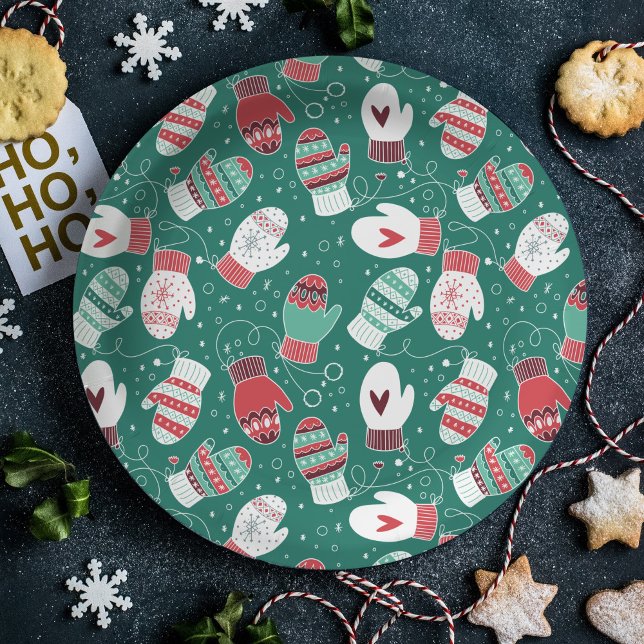 Cozy Winter Christmas Mittens Pattern in Green Paper Plate (Winter Mittens Pattern Paper Plate)
