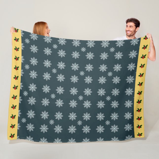 Cozy Winter Snowflakes Pattern  Fleece Blanket (In Situ)