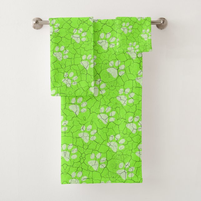 Cracked  Green  Animal Paw Print  Bath Towel Set (Insitu)