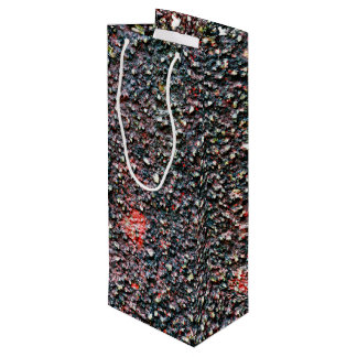 cranberry stir wine gift bag