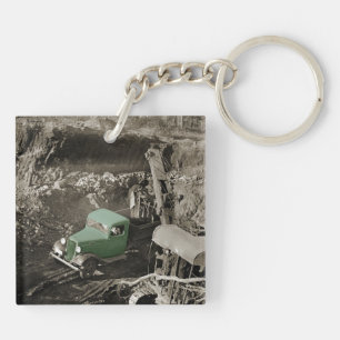 CRANE COLORSPLASH CHEVROLET OPERATING ENGINEER KEYCHAIN
