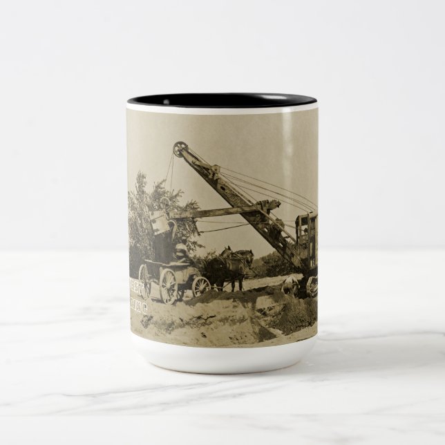 CRANE D'INGÉNIERIE DU NORD-OUEST SHOVEL MUG DÉBUT (Centre)