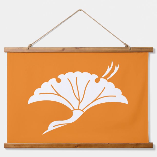 Crane-shaped ginkgo leaf hanging tapestry (Front)