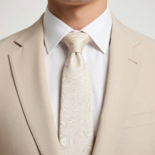 Cravate Beige Doux Légèrement