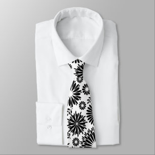 Cravate Boho Chic Fleurs et Éclats de Folk Noir et Blanc