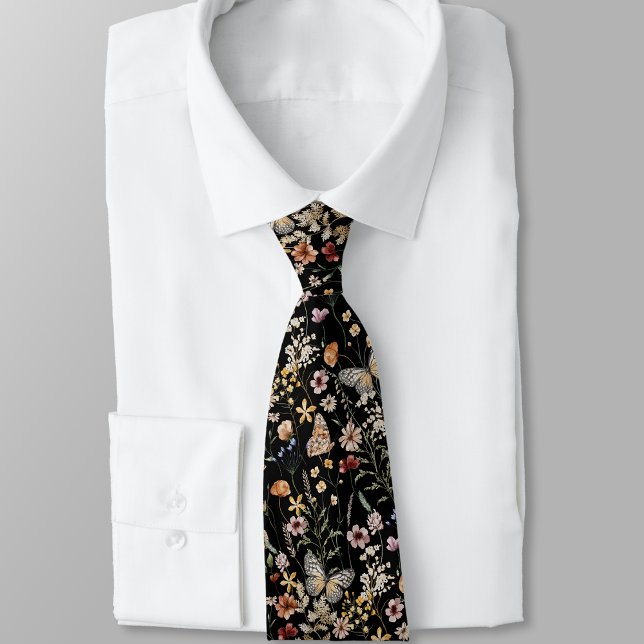 Cravate Boho noir (Black Boho Floral Neck Tie with Butterflies by Painted Paperie
)