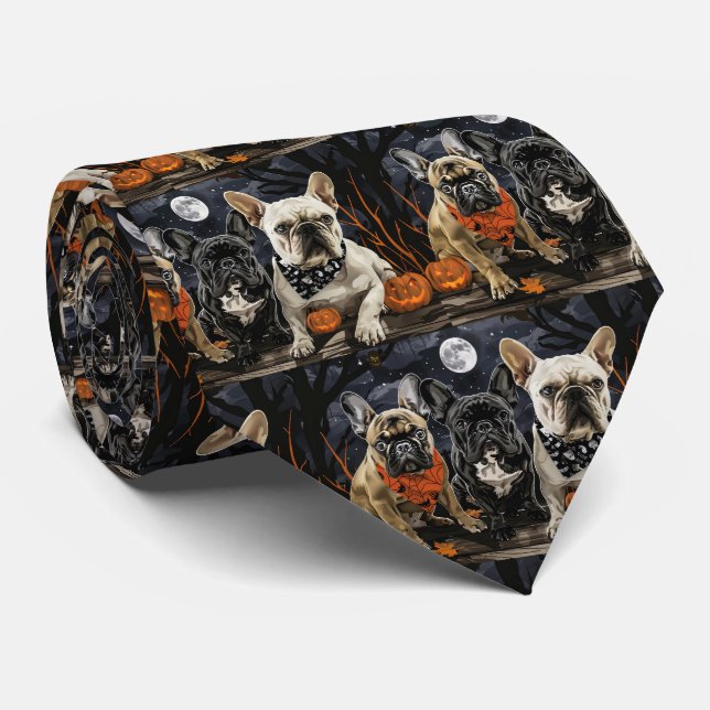Cravate Chien de taureau français Halloween Éffrayant (Roulé)