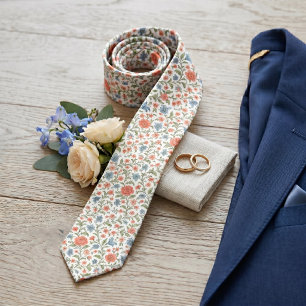 Cravate Col élégant et chic avec motif floral artistique