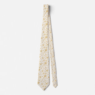 Cravate Collants avec accents dorés sur fond blanc