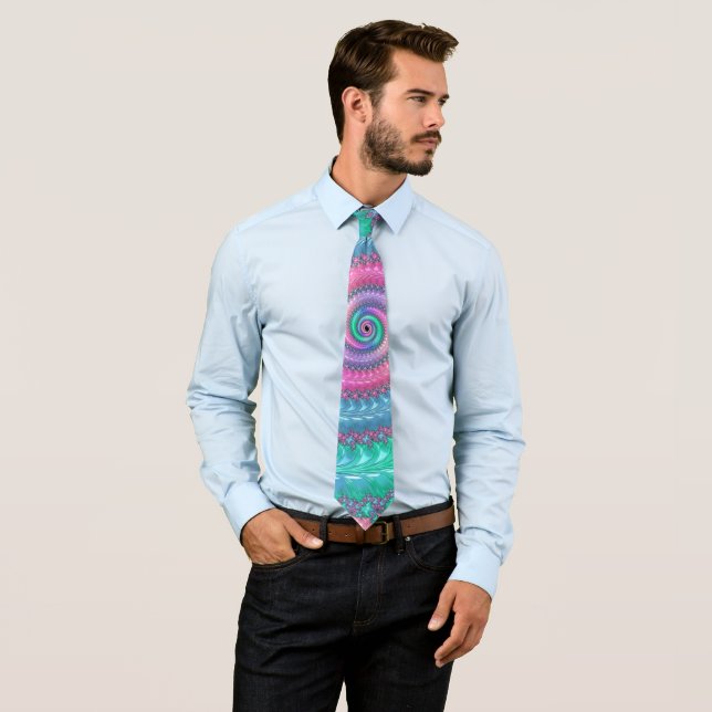 Cravate Coloré Trippy Funky Jewel Tone Spiral Fractal (En situation)
