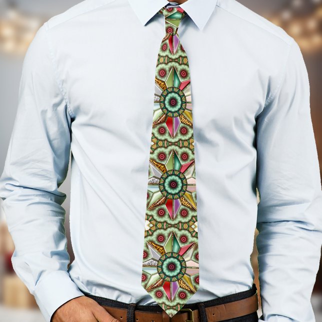 Cravate de conception géométrique de l'étoile de N (Christmas tie with an abstract art geometric star design in greens with colorful touches)