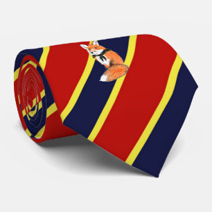 Cravate de robe rayée de Fox d'insigne en bois