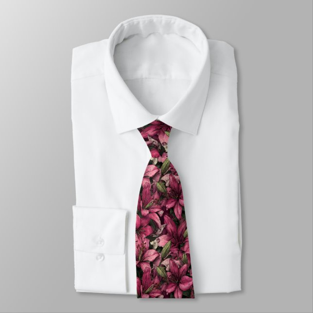 Cravate Elegant Menswear Ties Lilies Floral (Attaché)