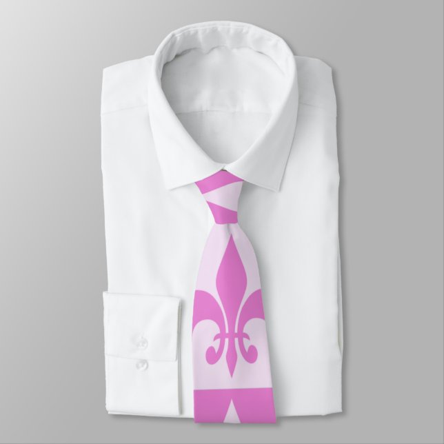 Cravate Fleur rose de lis (Attaché)